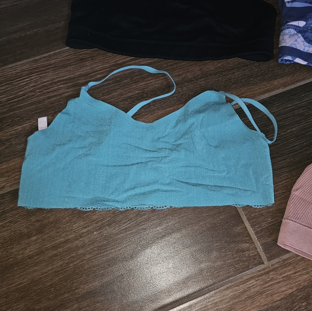 SPORTS BRA LOT OF 6 SZ MEDIUM PELOTON LULULEMON RYKA VS REEBOK - Picture 5 of 11